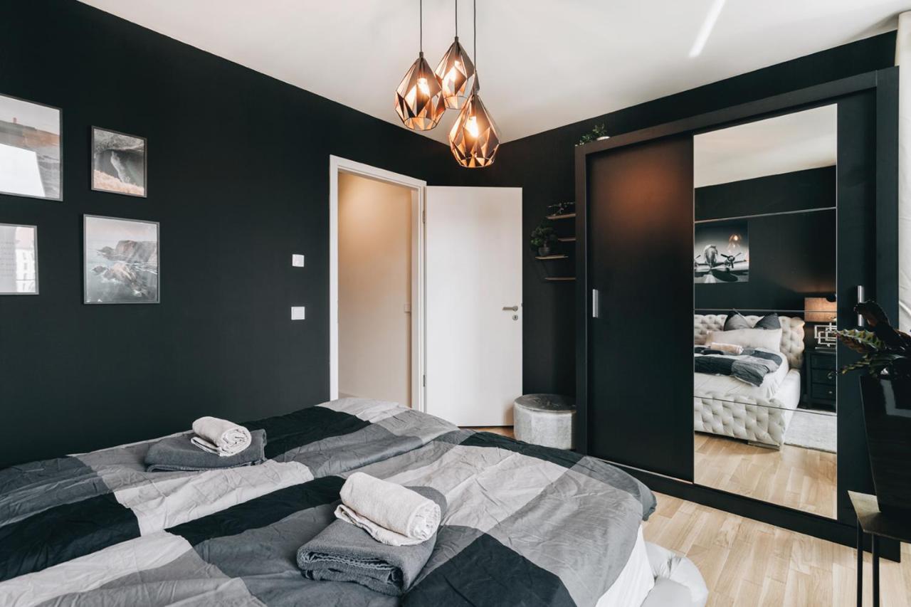 Stilvolle 4-Raumwohnung Im Zentrum Von Dresden Bagian luar foto